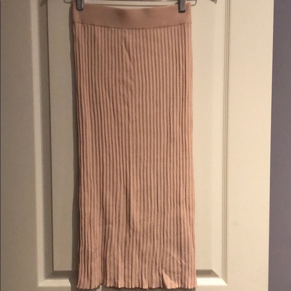 Wilfred Dresses & Skirts - Never worn Wilfred skirt